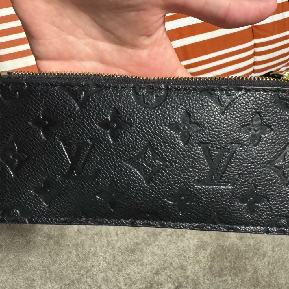 FAKE LV Wallet/Pouch
